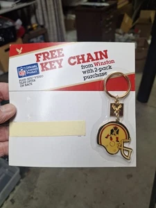 Portachiavi vintage 1988 NEW ENGLAND PATRIOTS NFL VECCHIO LOGO RJ Reynolds tabacco  - Foto 1 di 4