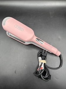 TYMO Rovy Wave Curling Iron Ceramic 3 Barrel Pink 1.25 Inch HC507P - Bild 1 von 9