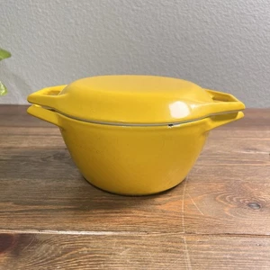 Horno holandés vintage Copco Dinamarca D1 hierro fundido esmalte amarillo 1,25 cuartos - Imagen 1 de 10