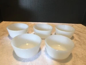 Set of 5 Vintage Anchor Hocking FIREKING Milk White Custard Dessert Cups 434 6oz - Picture 1 of 5