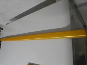 RENAULT CLIO 3 RS BAGUETTE PORTE DROITE JAUNE SIRIUS NEUF ORIGINE D'EPOQUE - Picture 1 of 2