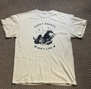 Honey Badger T-Shirt Men’s Size L Crème - Picture 1 of 7