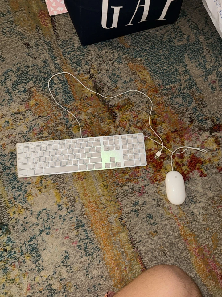 Apple Magic Keyboard And Mouse Set USB - Image 1 of 1