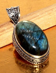 Labradorite Gemstone 925 Sterling Silver Jewelry Vintage Pendant Size-1.80 - Picture 1 of 6