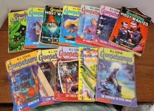 R.L. Stine Goosebumps Book LOT (12) Vintage? Paperback Horror Scholastic Books - Picture 1 of 22