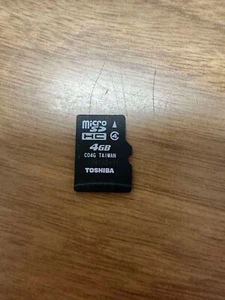 Toshiba SD HC 4GB Class 4 Memory Card Very Good 8E - Picture 1 of 3