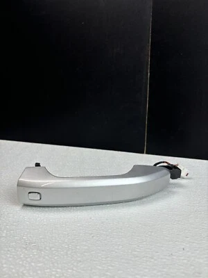 2019-2023 Silverado Sierra 1500-3500 右握银色门把手,GMC — 第 1/3 张图片