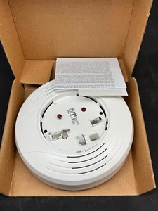 System Sensor B200S-LF-WH Sounder Base fast free shipping - Picture 1 of 2