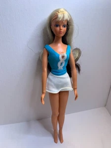 Ideal Tuesday Taylor Barbie bambola vintage 1975 SWIVEL SCALP bruna bionda abito org - Foto 1 di 10