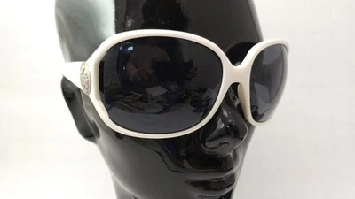 Gafas de sol JLO by JENNIFER LOPEZ BLANCO PERLA DE GRAN TAMAÑO Foto 1 de 4