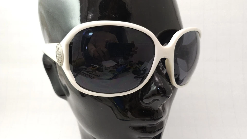 Gafas de sol JLO by JENNIFER LOPEZ BLANCO PERLA DE GRAN TAMAÑO Foto 1 de 4