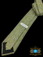 New GEOFFREY BEENE SILK TIE DESIGNER Green, Tan Paisley 58"