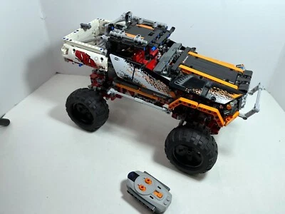 LEGO Technic: Model: Off-Road  4 x 4 Crawler 9398 remote. Power functions. - Image 1 of 4