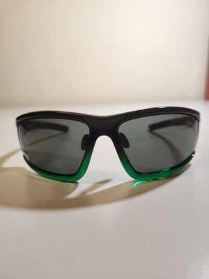 Gafas de sol polarizadas verdes negras para hombre PUMA PU14703P - CAT.3 120 mm 68-15  Foto 1 de 4