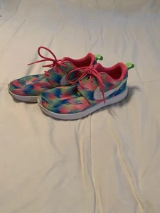 Nike Roshe One Print Niños Zapatos Atléticos Talla 2 Y Multicolor 749347-607 - Imagen 1 de 8