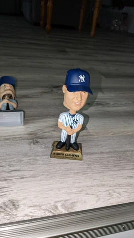 Roger Clemens New York Yankees 2001 UD Plastic Playmakers Loose Bobble Head Cover