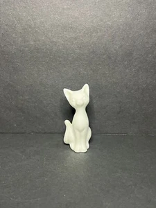 Mini estatuilla vintage de gato gatito de porcelana blanca maciza de colección Otagiri de 2,5" - Imagen 1 de 7