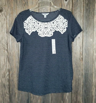 NUEVA Camiseta Croft & Barrow S Azul Blanco Rayas Encaje Crochet Casa Náutica Foto 1 de 4