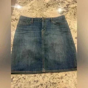 Size 10 vintage Tommy Hilfiger jean skirt - Picture 1 of 6