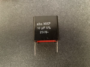 1 Stück Folien-Kondensator MKP - 10uF - 250 V - Albs ( vermutlich Monacor) - Bild 1 von 2