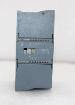 1xSIEMENS	6ES7 231-4HF32-0XB0 ANALOG INPUT MODULE SIMATIC S7-1200 SM1231  24VDC - Image 1 of 4