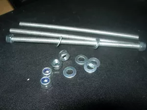 M4, M5, M6, M8 BZPT Gewindestange (Bolzen) Packung mit 3 + 6 Nyloc Muttern & 6 Unterlegscheiben - Bild 1 von 3