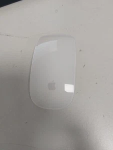 Genuine Apple Magic Mouse 2 A1657 in White - Wireless Rechargeable Bluetooth - Afbeelding 1 van 5