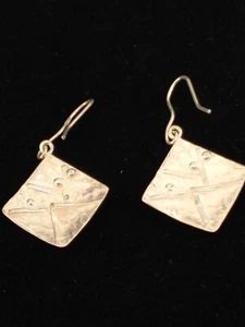 1 Paar Ohrringe in Designer Look gehämmert und gebürstet Ohrhänger 925er Silber - Bild 1 von 4