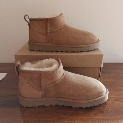 Stivaletti UGG Classic Ultra Mini Donna- Calde Vari Colori Da 36 a 40 EU Nuove - Immagine 1 di 4