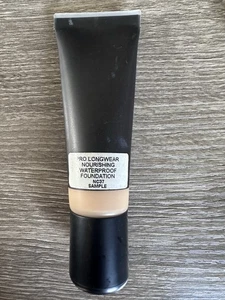 Mac Pro Longwear Nourishing Waterproof Foundation NC37 - Full Size - NWOB - Picture 1 of 1