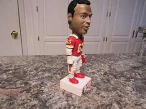 NFL Kansas City Chiefs Willie Lanier Noddler Bobblehead solo 2500 prodotti - senza scatola - Foto 1 di 11