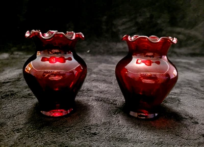Vintage Anchor Hocking Royal Ruby Red Ruffled Edge Vase Pair 4.25" H  Beautiful - Image 1 of 4