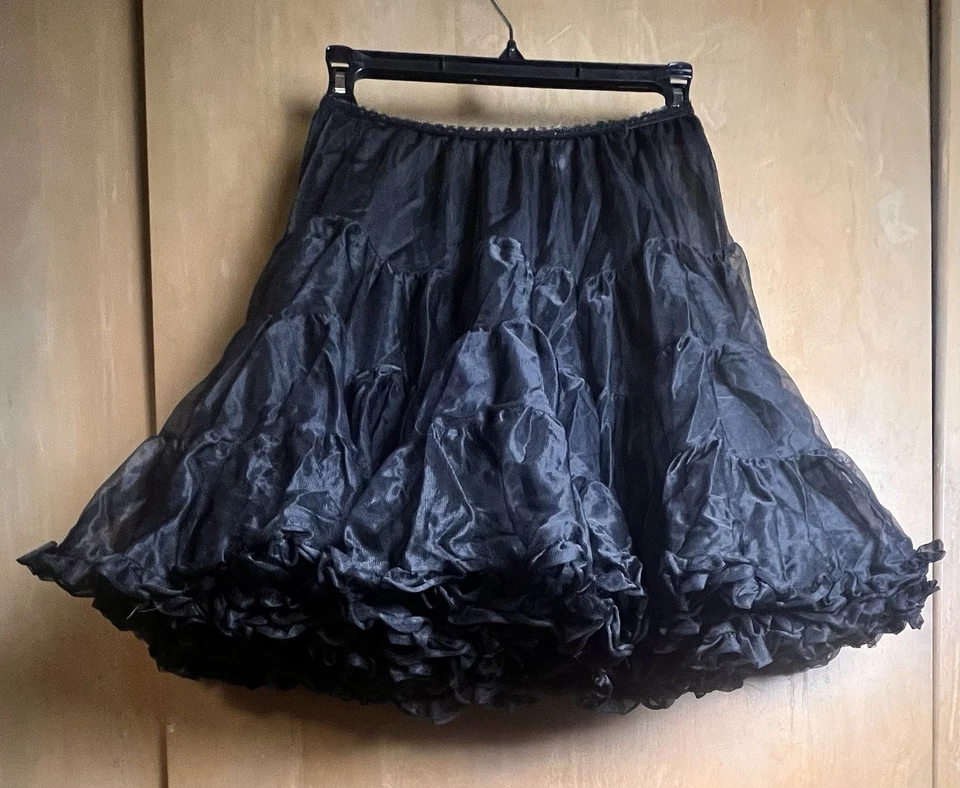 Anágua vintage 'Malco Modes' preta de náilon em camadas tamanho grande - Imagem 1 de 4