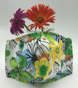 Patrón floral tela para adultos máscara facial filtro nariz de bolsillo alambre 100% algodón verde - Imagen 1 de 3