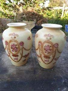 Pair Of Vases. Crown Devon - Picture 1 of 5