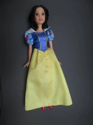 Disney Doll ~❤️~ Snow White 11" EUC #217 - Image 1 of 3