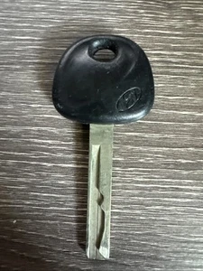 Hyundai OEM Factory Black & Chrome Ignition Door Key Veloster - Picture 1 of 10