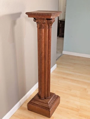 Antique French Solid Oak Corinthian Pedestal Column Display Stand - Image 1 of 4