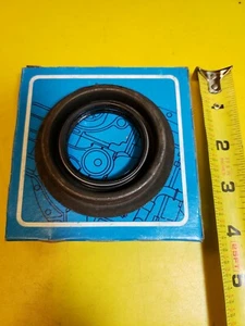 NOA SKF CR 16805 DIFFERENTIAL PINION SEAL-RWD - Picture 1 of 4