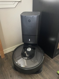 Roomba I7 Vacuum Cleaners for Sale 