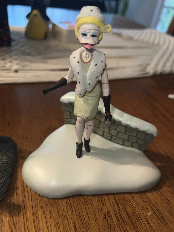 NIGHTMARE BEFORE CHRISTMAS CUT SERIES 1 DR FINKLESTEIN'S PARTNER JUN PLANNING  - Image 1 of 2
