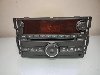 Radio reproductor de CD Saturn Ion Vue AM FM 2006-2007 con entrada auxiliar - 15878973 Foto 1 de 4