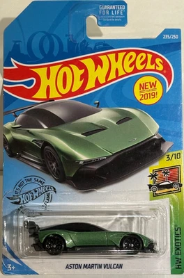 Hot Wheels Aston Martin Vulcan 2019 3/10 HW Exotics 235/250 verde Foto 1 de 4