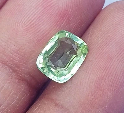 Unbehandelt Nicht Erhitzt Natürlich Peridot 2.35 Karat Lose Edelstein Kissen - Bild 1 von 4