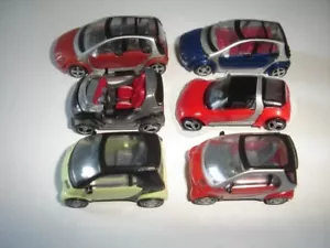 SMARTS COLLECTION MODEL CARS SET 1:64 - KINDER SURPRISE PLASTIC MINIATURES - Picture 1 of 1