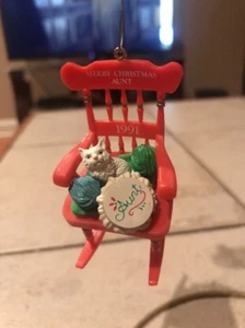 ENESCO CHRISTMAS ORNAMENT: FOR A PURR-FECT AUNT CAT With YARN New in Box - Picture 1 of 7