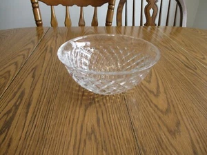 BEAUTIFUL CRYSTAL CUT CLEAR GLASS BOWL  - Picture 1 of 8