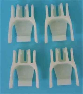 Playmobil Child  4 x White Body Connectors Male   Good Condition - Picture 1 of 1