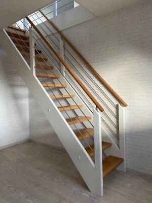 gerade Treppe Fichte/ Eiche, Holztreppe, Treppe, individuell, Selbstbausatz - Bild 1 von 4