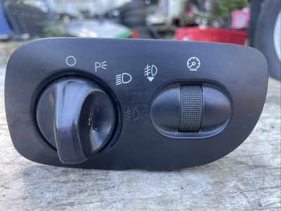 Interruptor atenuador faros antiniebla Ford F150 F250 F350 Expedition 1997-2003 OEM Foto 1 de 4